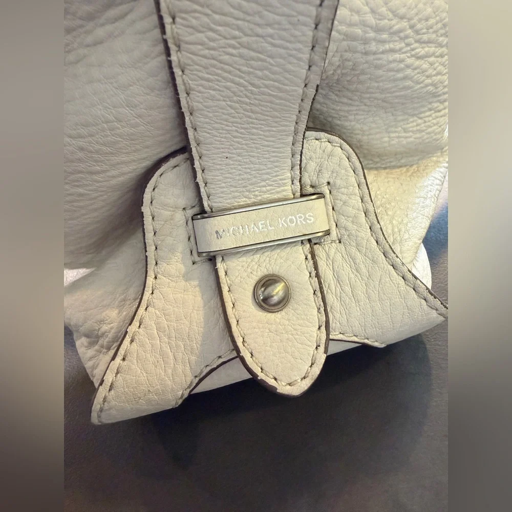 Michael Kors White Satchel - Picture 3 of 15